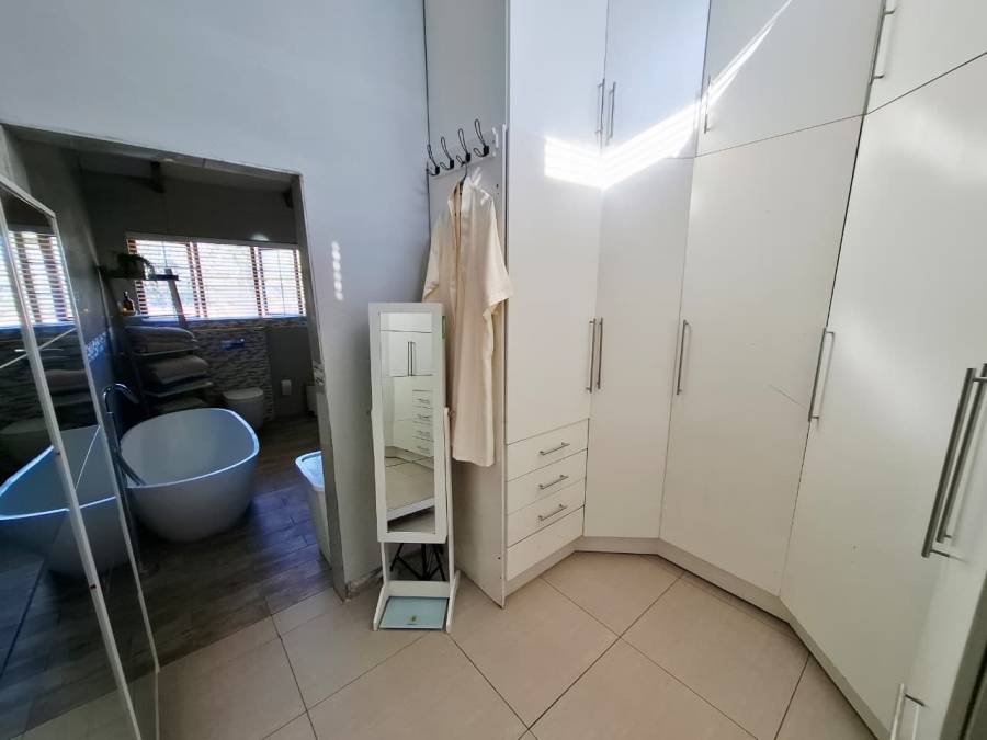 Commercial Property for Sale in Roodewal Free State